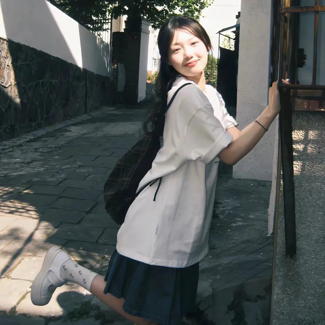 小孩好黑